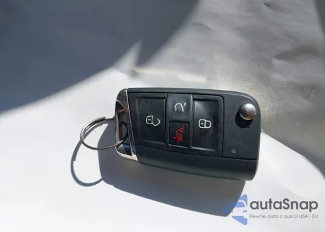 2021 Volkswagen Tiguan 2.0T Se/2.0T Se R-Line Black/2.0T Sel из США, поврежденный, VIN 3VV3B7AX0MM118968